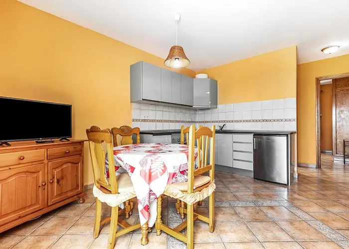 Seaviews From The Big Balcony, Parking And Wifi Lägenhet