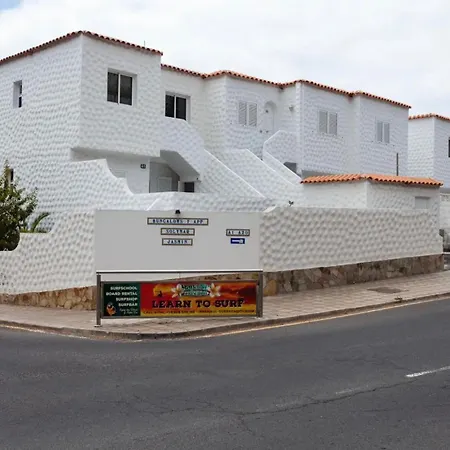 Seaviews From The Big Balcony, Parking And Wifi Апартаменты Коста Калма
