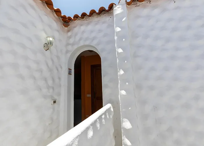 Seaviews From The Big Balcony, Parking And Wifi *